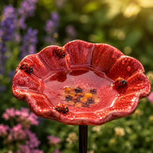 Afbeelding in Gallery-weergave laden, Handgemaakte Lieveheersbeestjesbloemen – weerbestendige keramische drinkbloemen, set van 4