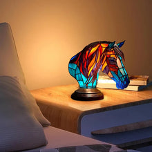 Afbeelding in Gallery-weergave laden, LichtPaard - handgemaakte lamp die harten laat stralen
