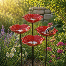 Afbeelding in Gallery-weergave laden, Vogelbloemen – Handgemaakte vogeldrinkbak in bloemvorm | Set van 2
